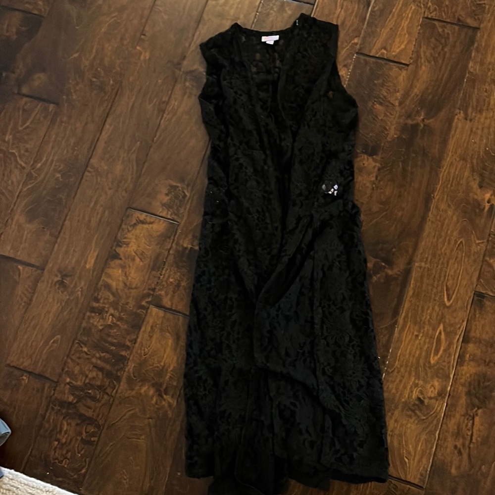 Black lace vest